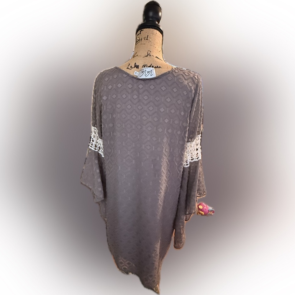 VaVa by Joy Han Bohemian Dress Taupe Big Bell Sleeves Size L Lace Trim Lined - Picture 3 of 14